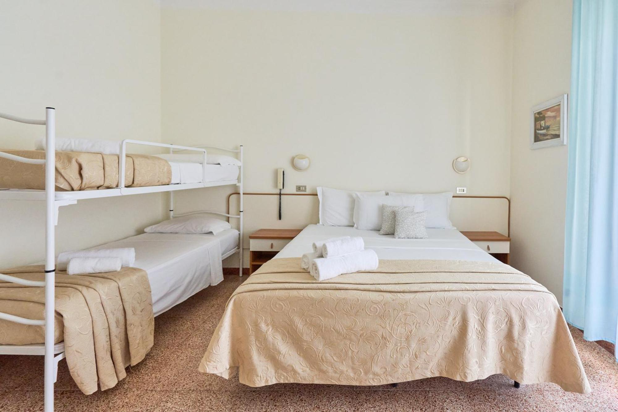 Hotel Bruna B&B Milano Marittima Luaran gambar