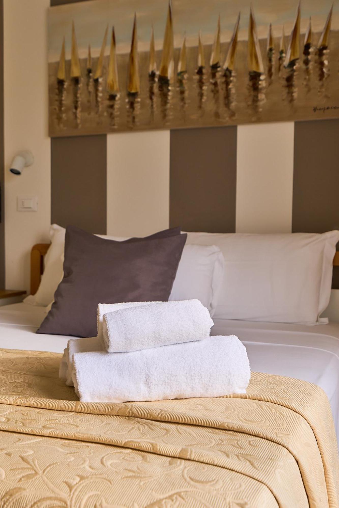 Hotel Bruna B&B Milano Marittima Luaran gambar