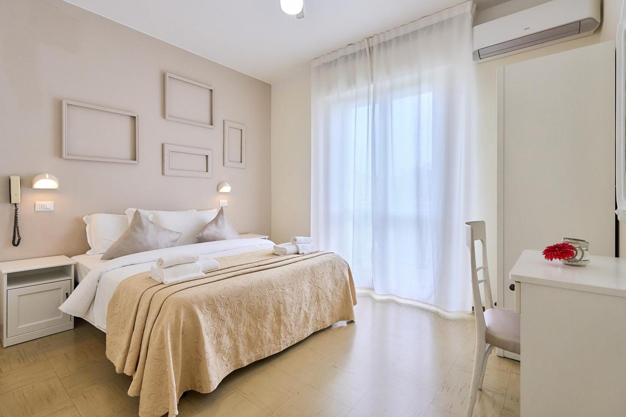 Hotel Bruna B&B Milano Marittima Luaran gambar