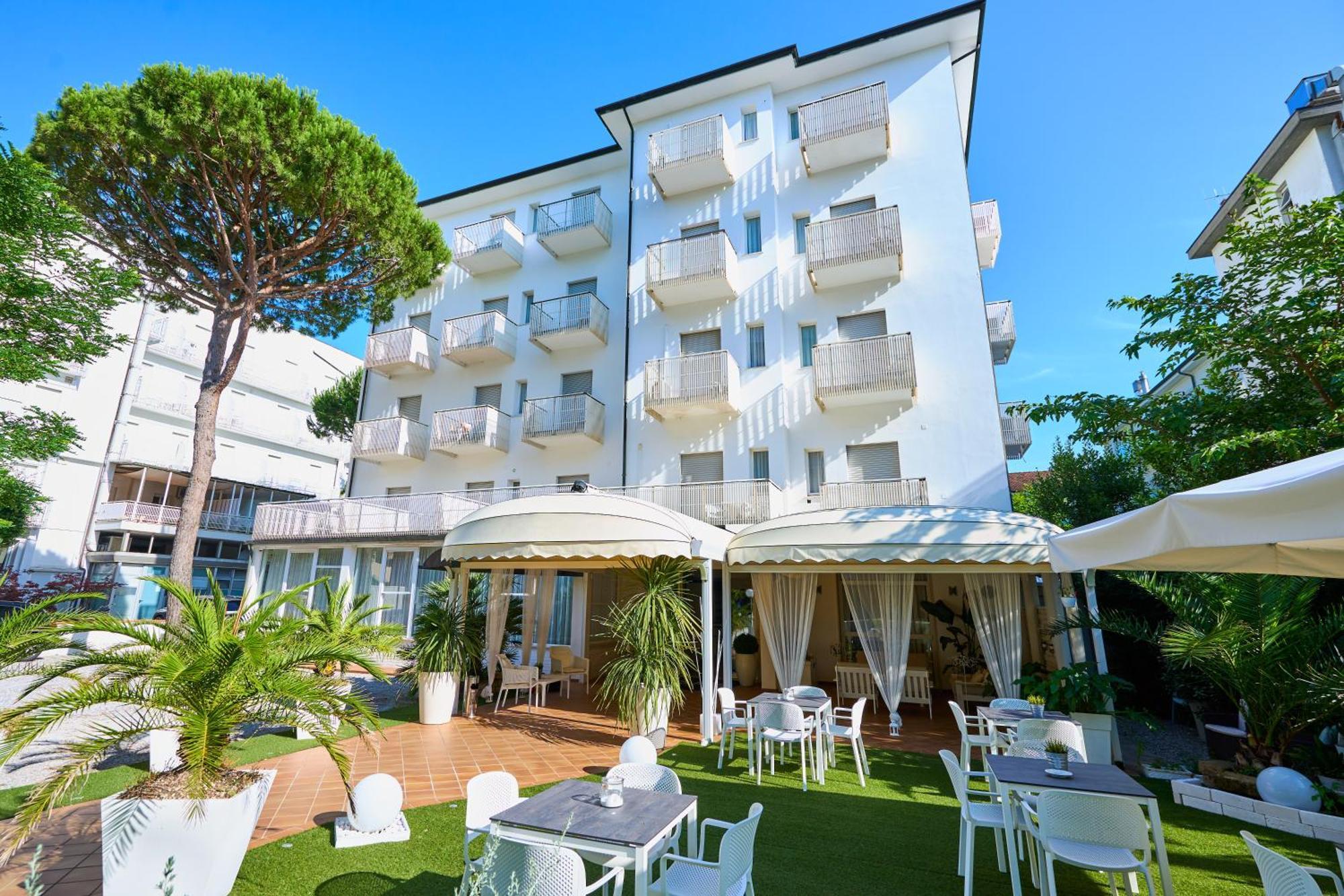 Hotel Bruna B&B Milano Marittima Luaran gambar
